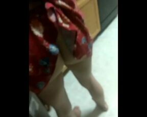 She twerks then I fill up her wet pussy